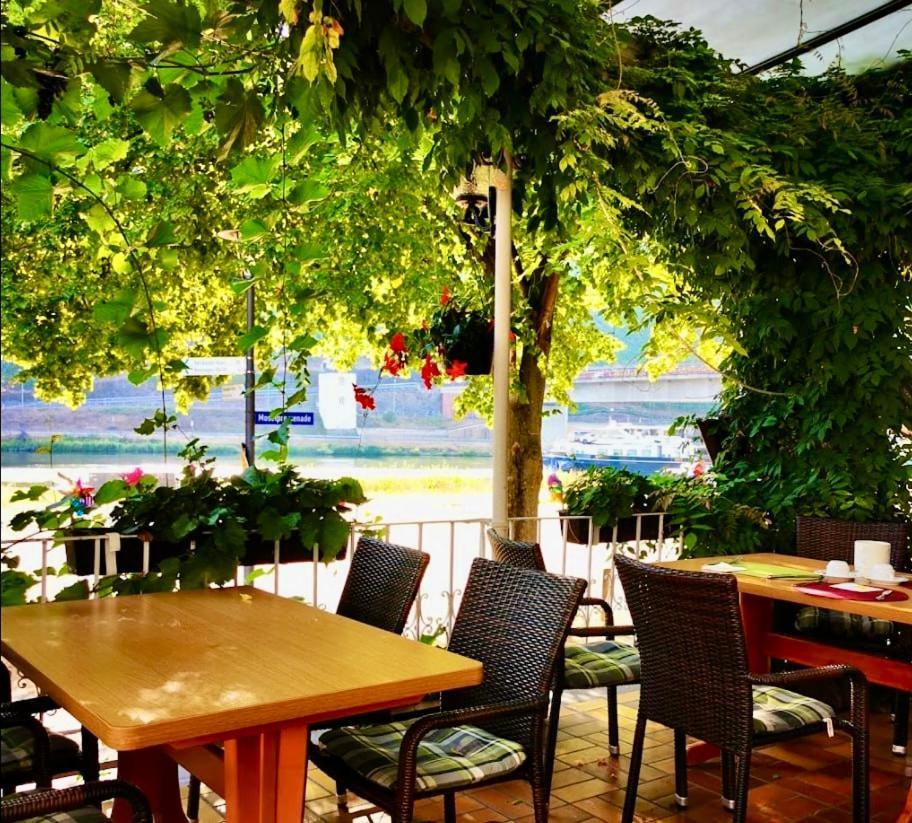 Hotel Krone Riesling Trittenheim Eksteriør bilde